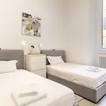 Borghi Station House Apartmán *
