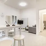 アパート Borghi Station House *