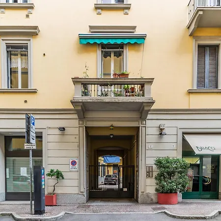 Borghi Station House