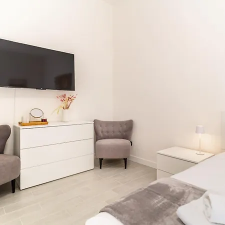 Borghi Station House Apartment *