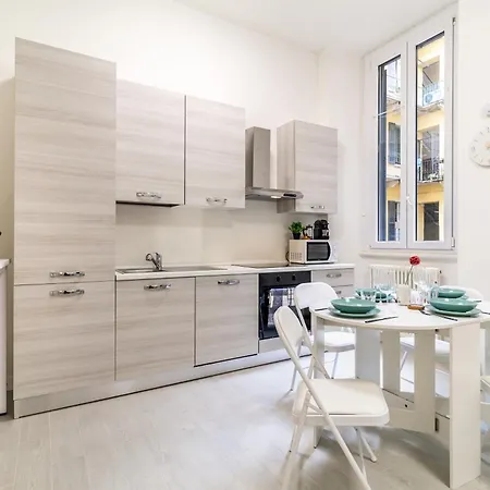 Apartment Borghi Station House Como