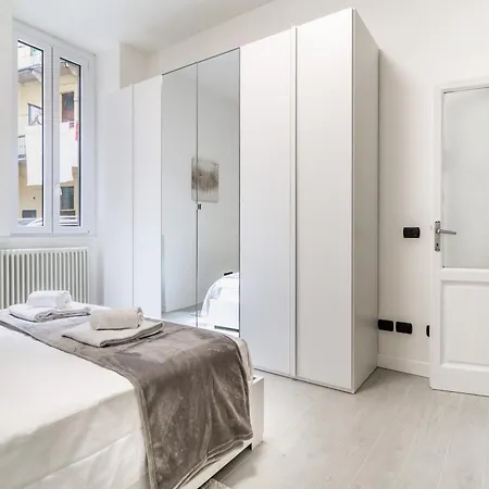 Borghi Station House